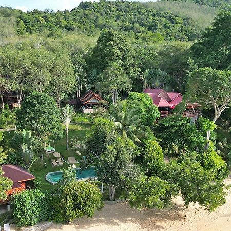 Banyan Bay Villas Koh Jum Exterior photo