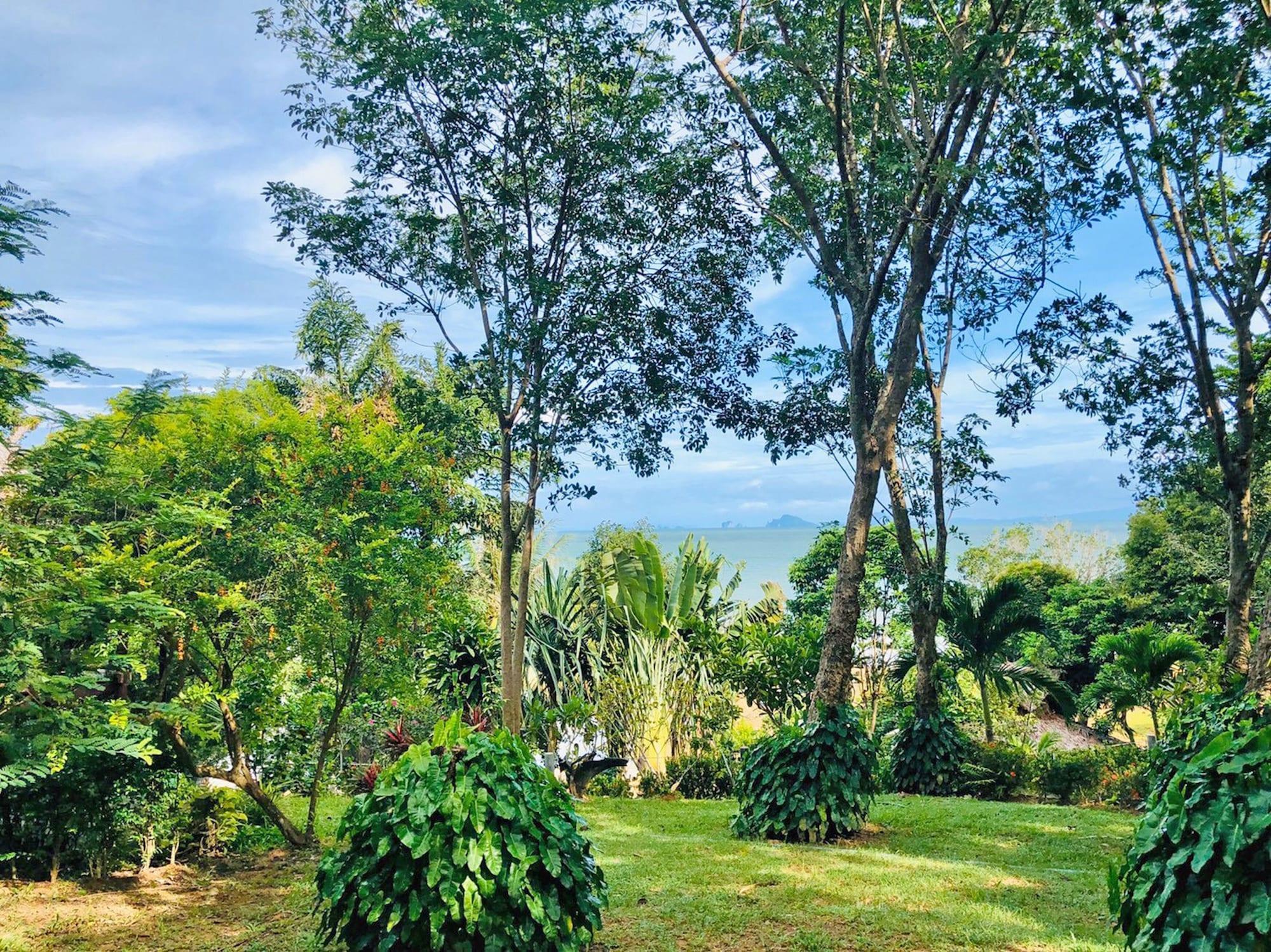 Banyan Bay Villas Koh Jum Exterior photo